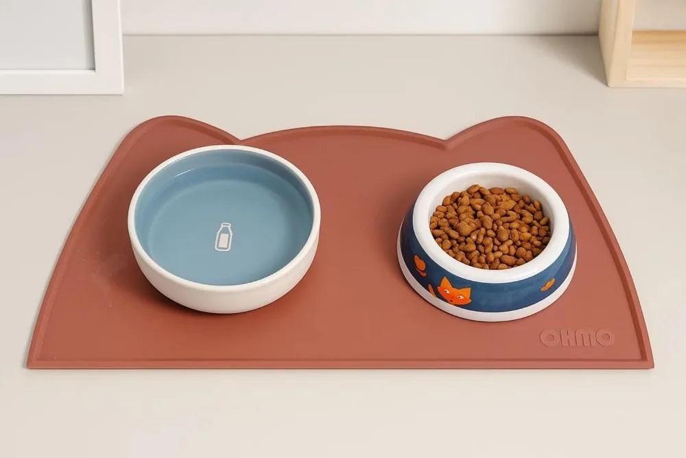Non-Skid Silicone Pet Feeding Mat, Waterproof Dog Bowl Tray, Easy Clean, 18x10 inch