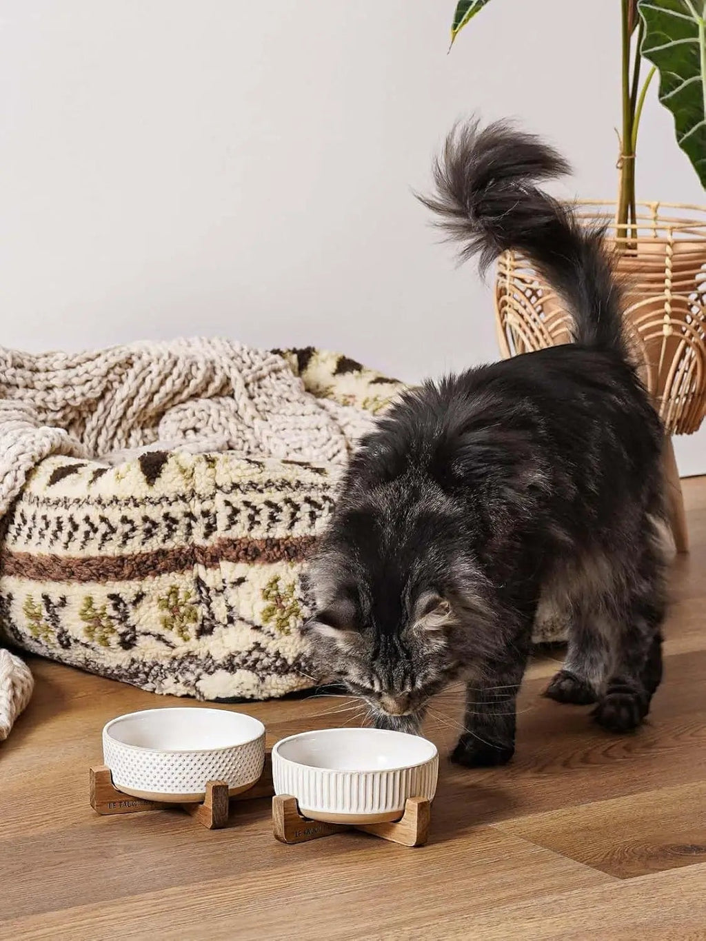 Ceramic Dog Bowls for Medium Large Dogs - 5 Cup Large Dog Food and Water Bowls with Wood Stand, Cute Pet Dishes Set of 2, Lines+Dot