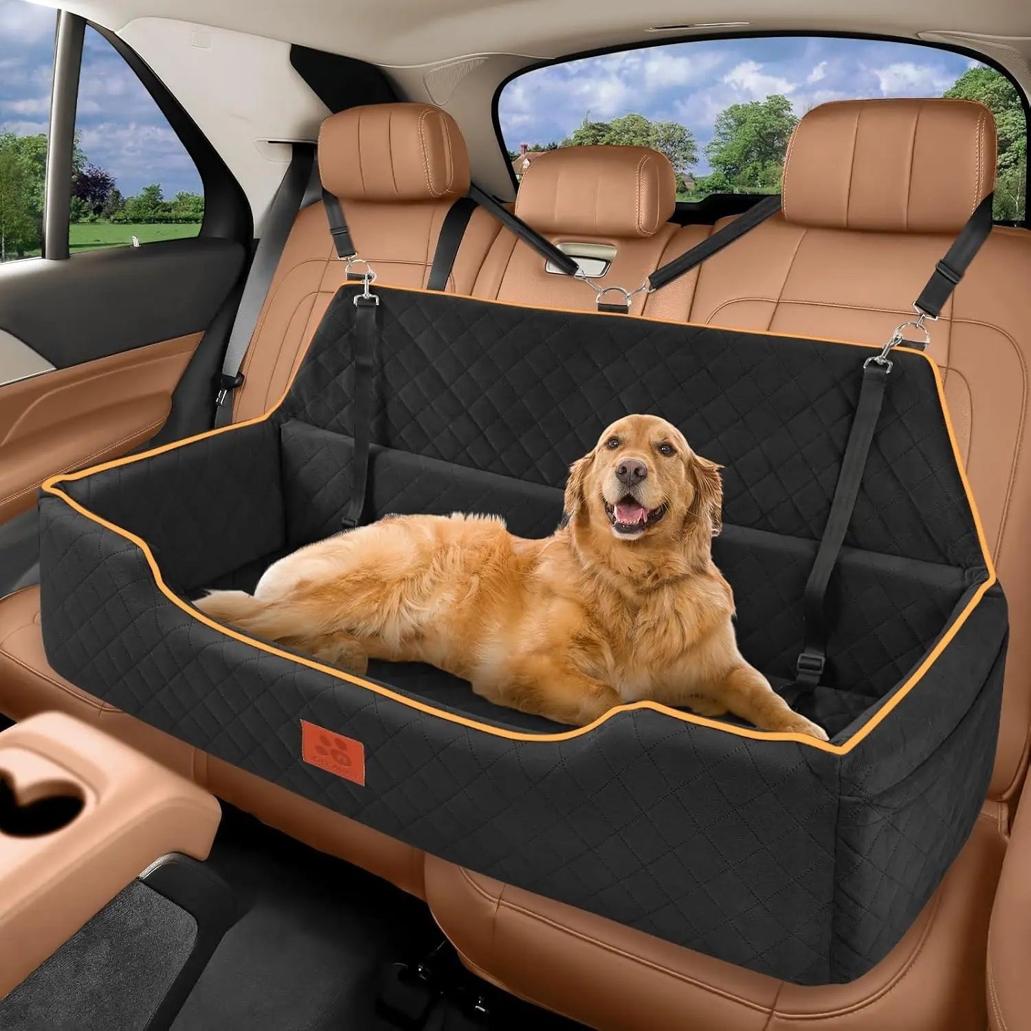 Mincy Pets Large Dog Car Seat product photo.