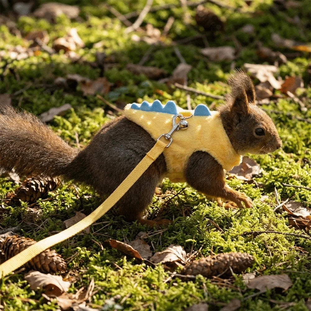 Adjustable Ferret Vest Harness Dinosaur Shape Escape-Proof Pet Traction Rope Comfortable with Bell Guinea Pig Safety Vest