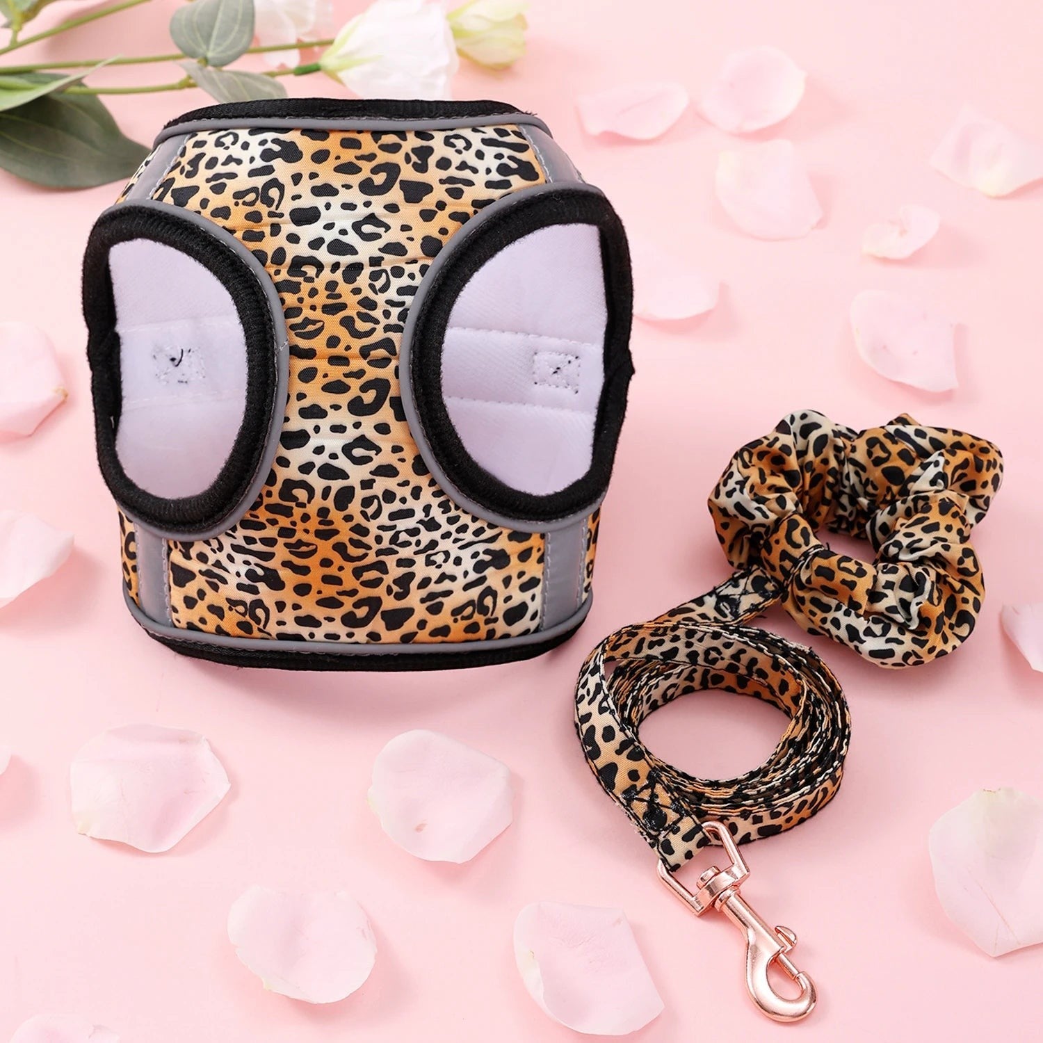 Mincy Pets Soft Adjustable Dog & Cat Vest Harness Set product photo.